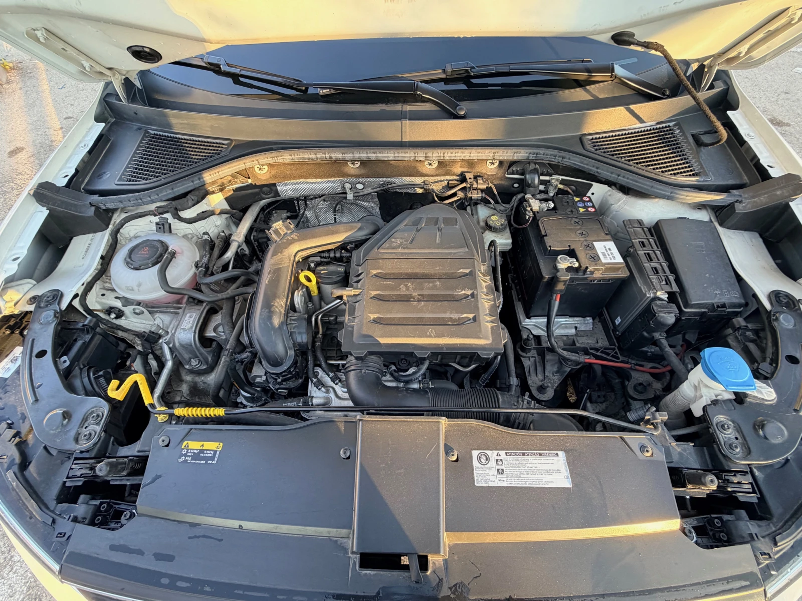 VW T-Roc, снимка 14 - Автомобили и джипове - 54139825