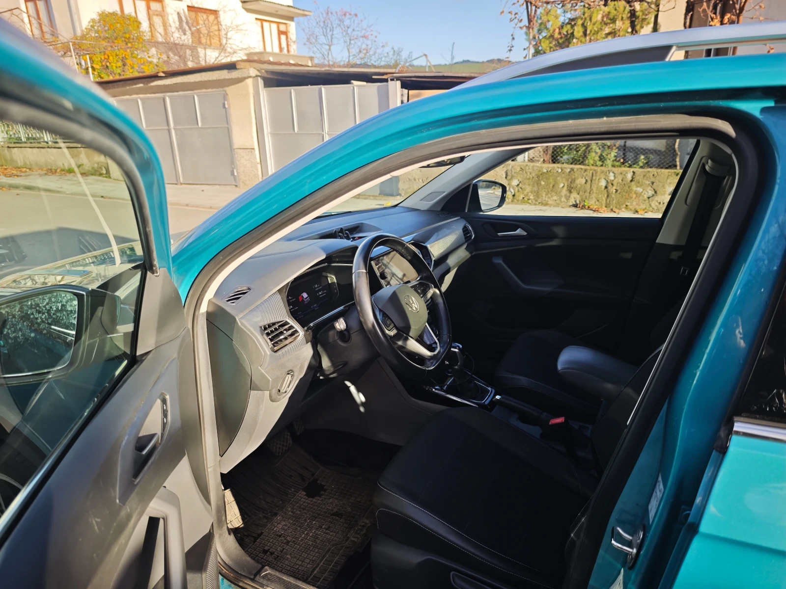 VW T-Cross, снимка 5 - Автомобили и джипове - 54164173