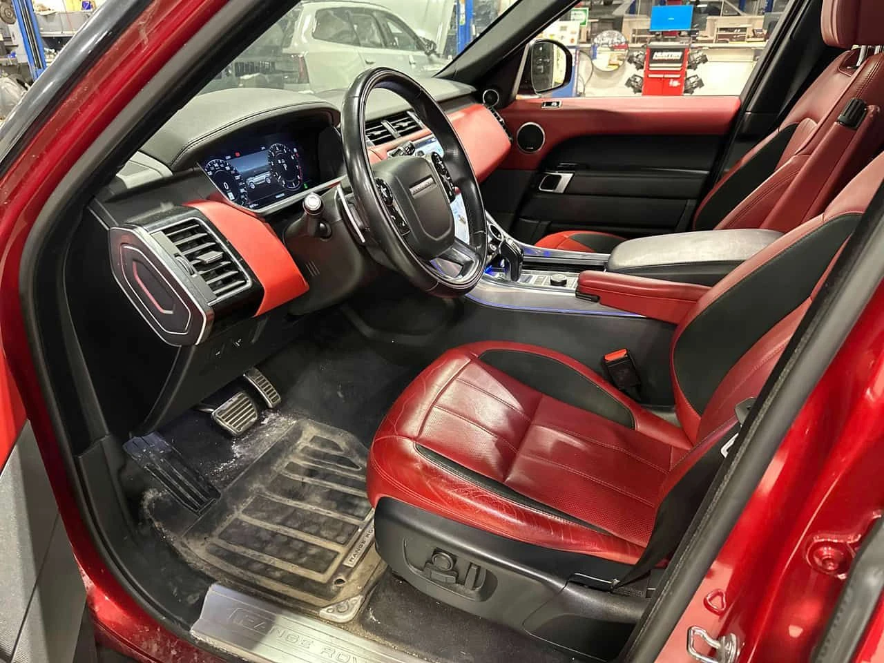 Land Rover Range Rover Sport DYNAMIC| MERIDIAN| ОБДУХВАНЕ| HUD| ТЕЛЕВИЗОРИ, снимка 7 - Автомобили и джипове - 54870192
