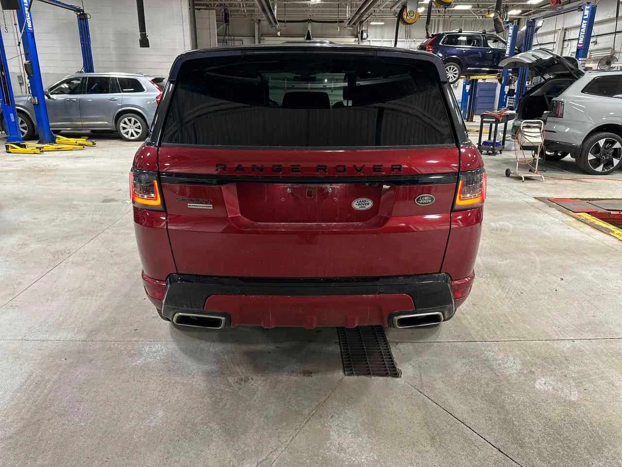 Land Rover Range Rover Sport DYNAMIC| MERIDIAN| ОБДУХВАНЕ| HUD| ТЕЛЕВИЗОРИ, снимка 4 - Автомобили и джипове - 54870192