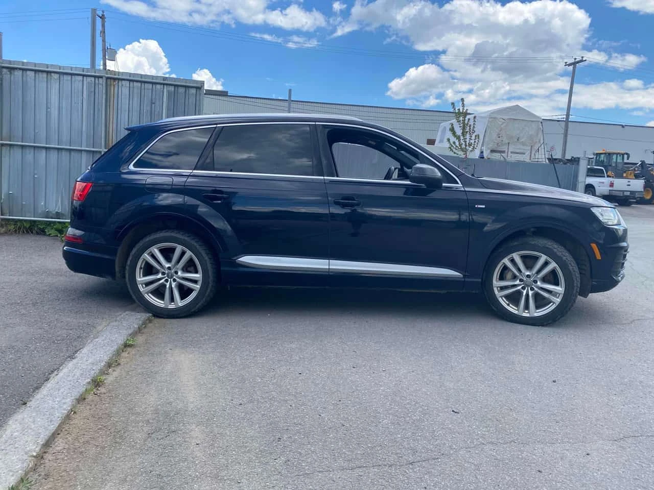 Audi Q7 3.0T Technik / 360 / LED / BOSE / ОБДУХВАНЕ , снимка 3 - Автомобили и джипове - 55569096