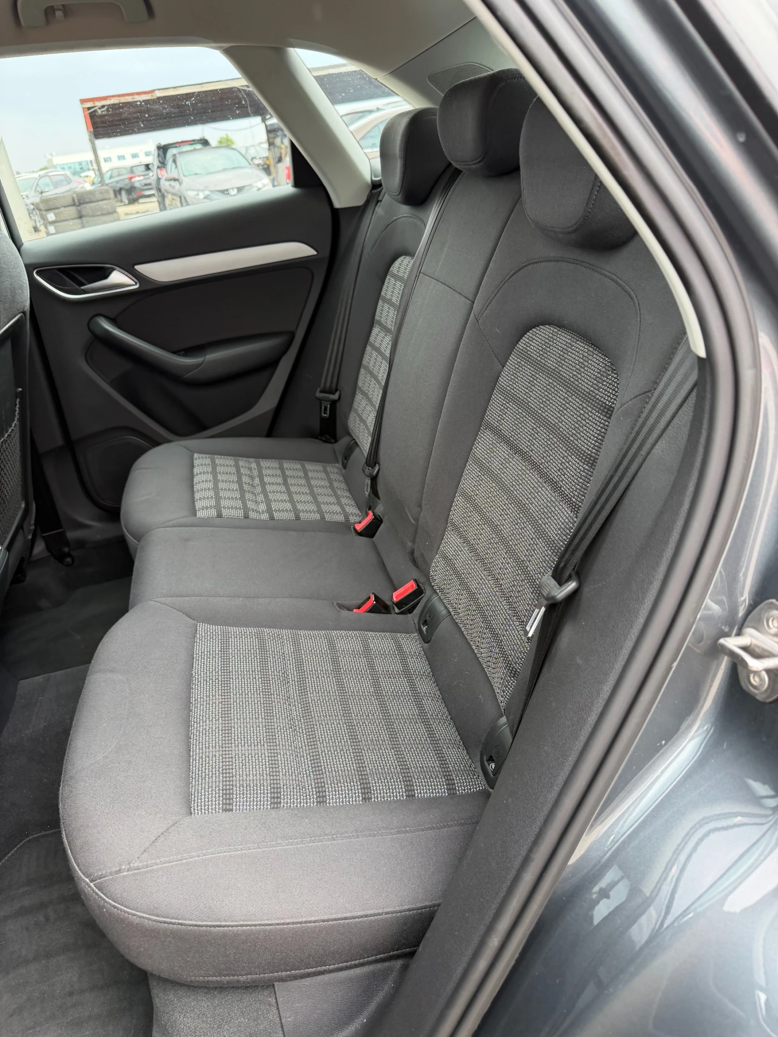 Audi Q3 2.0TDI QUATTRO AVTOMAT/NAVI EURO 5, снимка 11 - Автомобили и джипове - 56165672