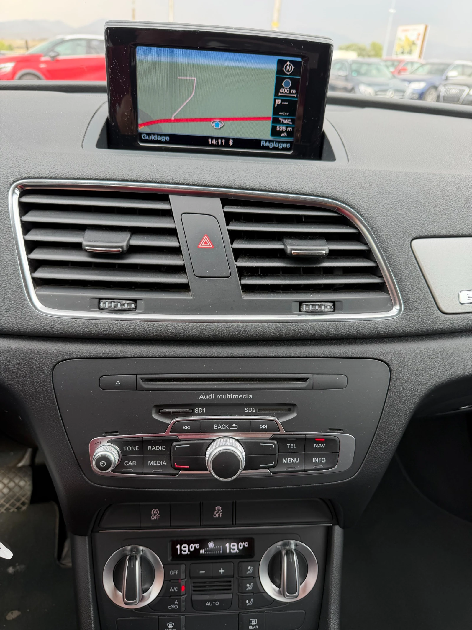 Audi Q3 2.0TDI QUATTRO AVTOMAT/NAVI EURO 5, снимка 14 - Автомобили и джипове - 56165672