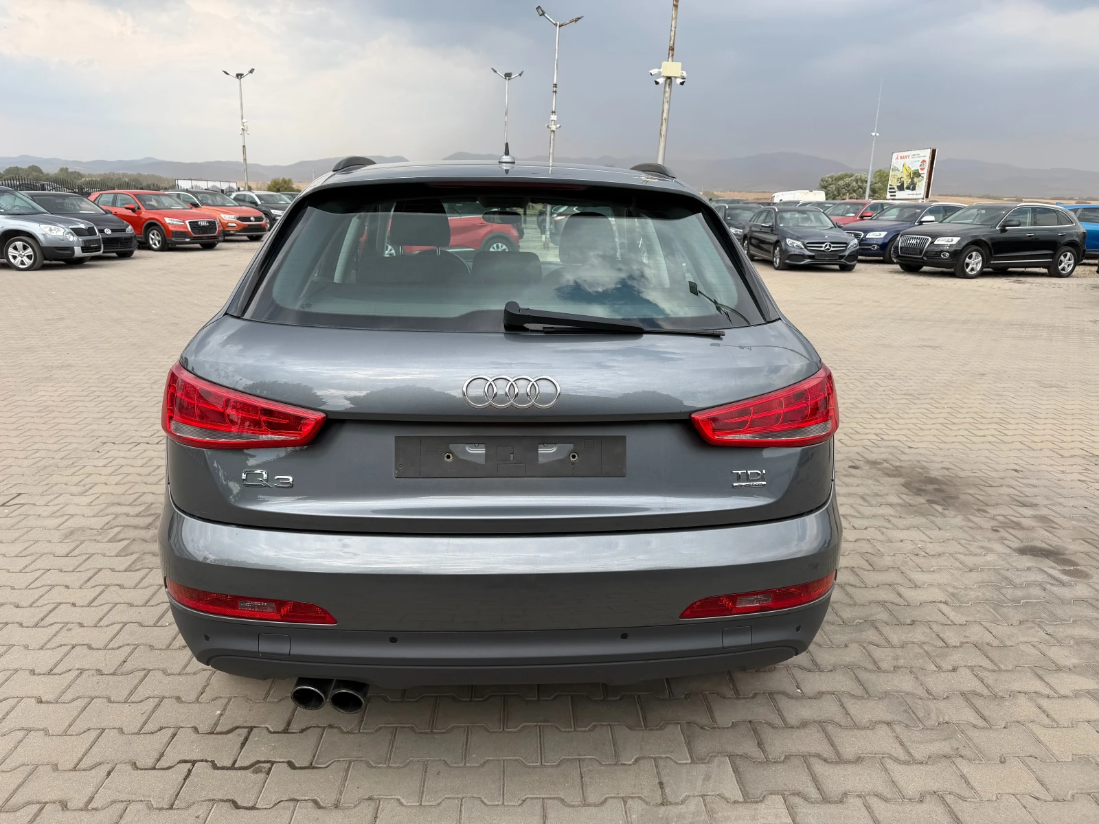 Audi Q3 2.0TDI QUATTRO AVTOMAT/NAVI EURO 5, снимка 7 - Автомобили и джипове - 56165672