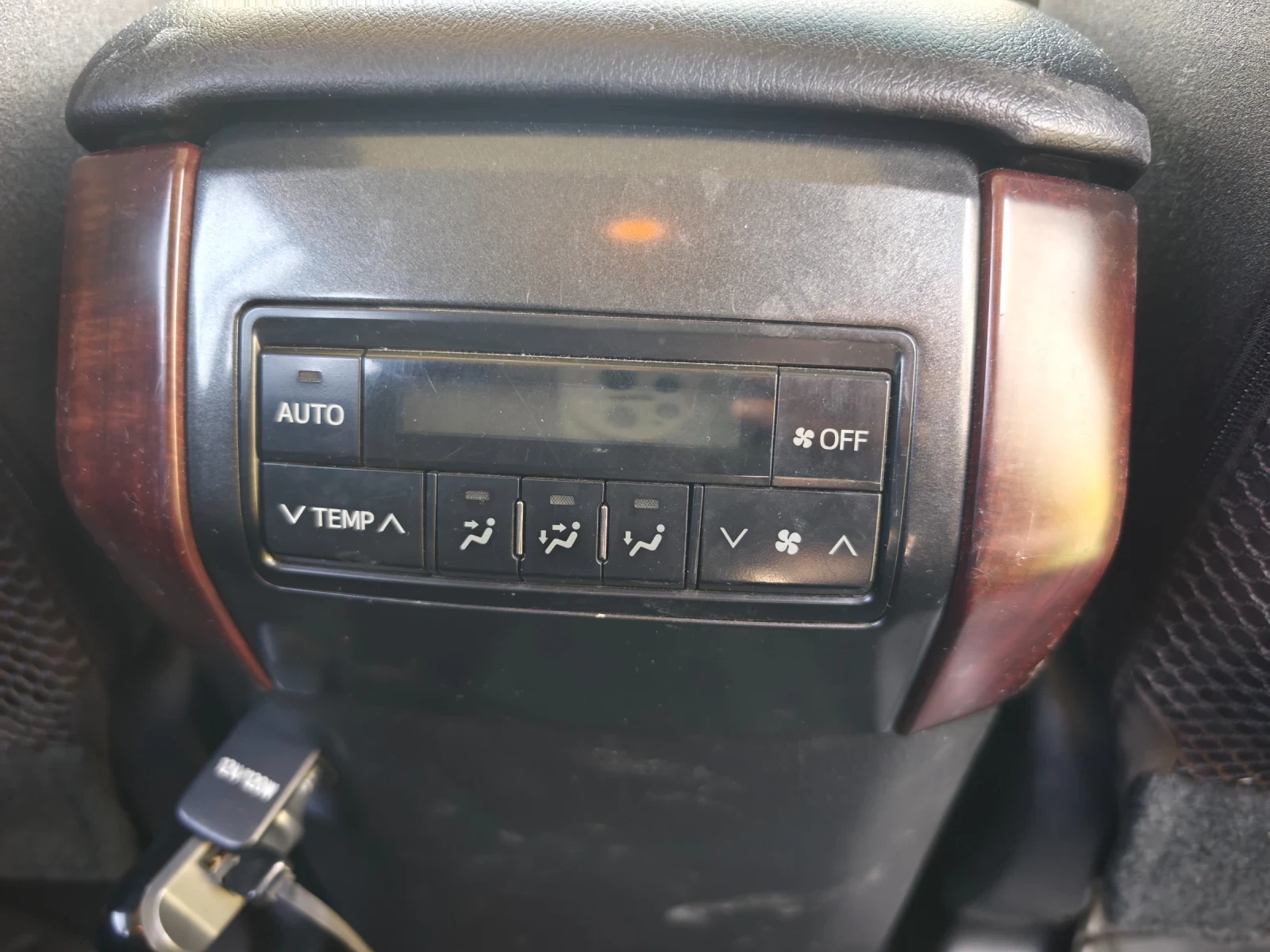 Toyota Land cruiser, снимка 10 - Автомобили и джипове - 56576310