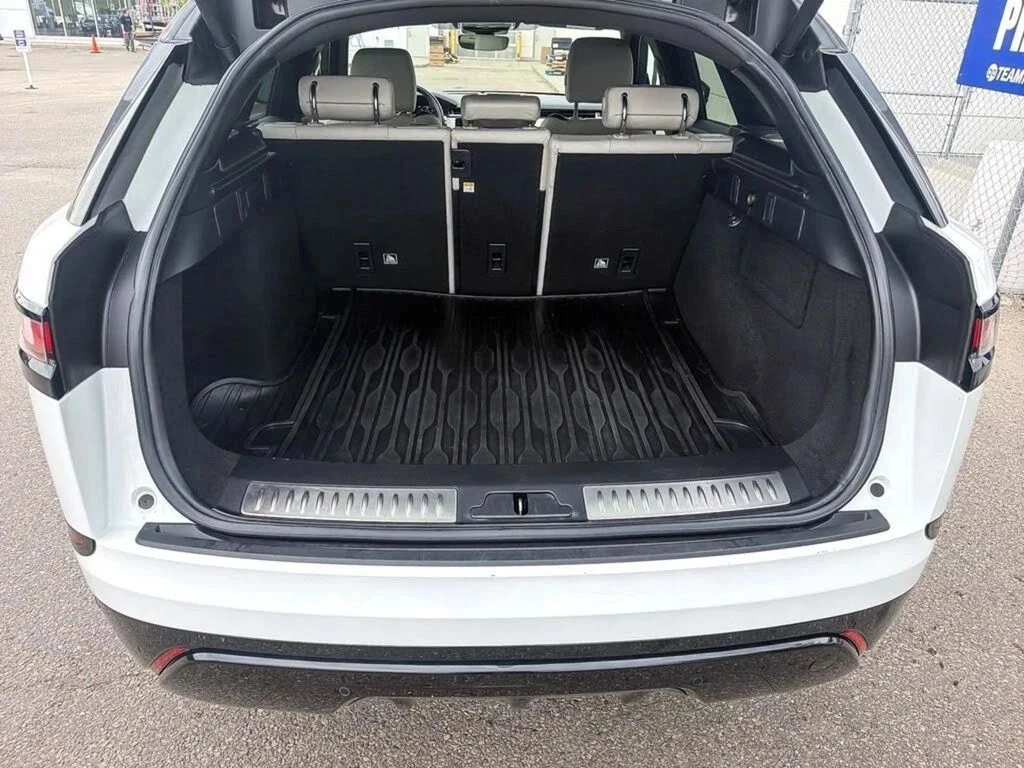 Land Rover Range Rover Velar, снимка 15 - Автомобили и джипове - 56723663