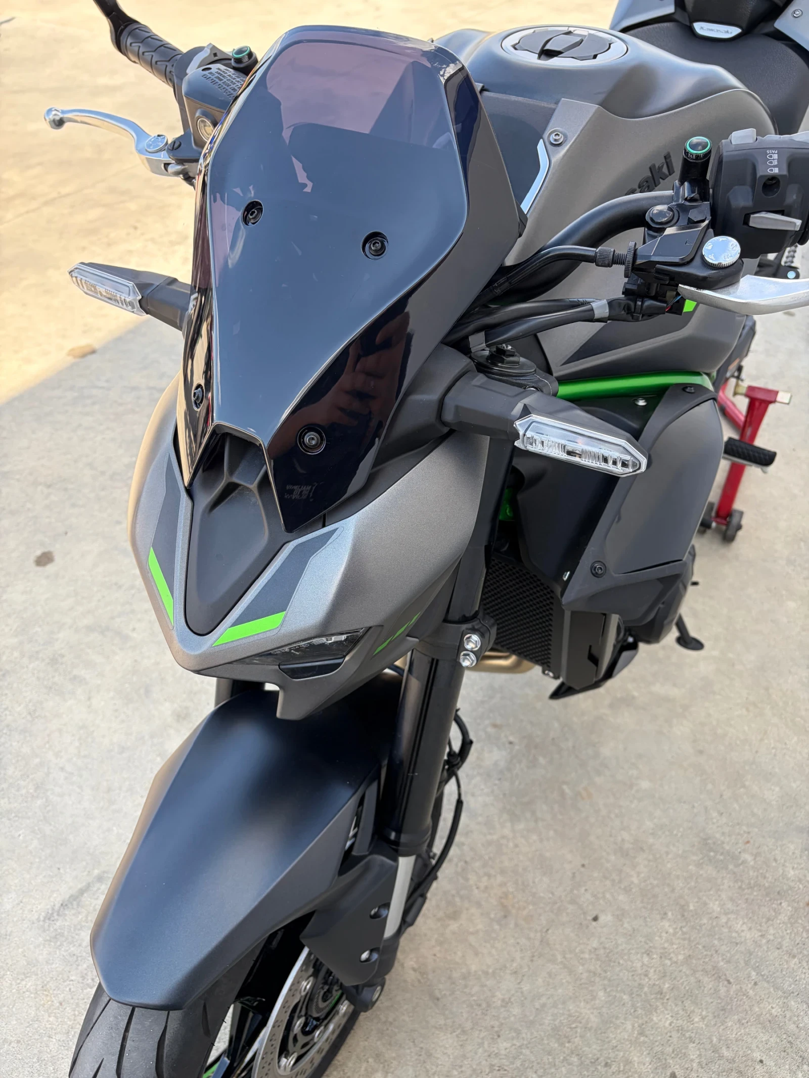 Kawasaki Z 900 2025, снимка 7 - Мотоциклети и мототехника - 55678014