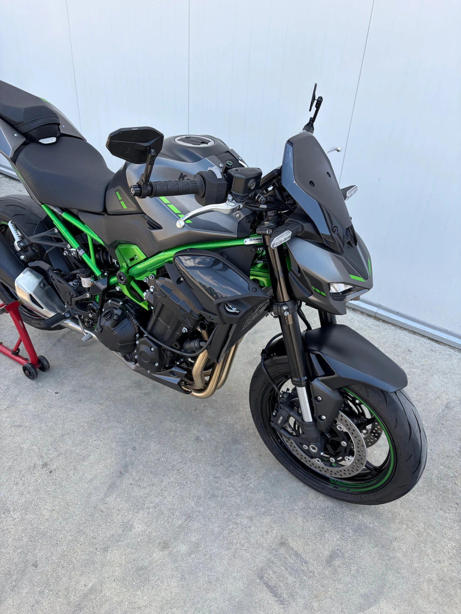 Kawasaki Z 900 2025, снимка 6 - Мотоциклети и мототехника - 55678014