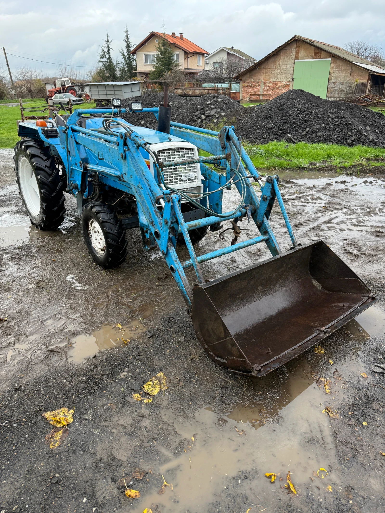 Трактор Mitsubishi MT20, снимка 4 - Селскостопанска техника - 53944725