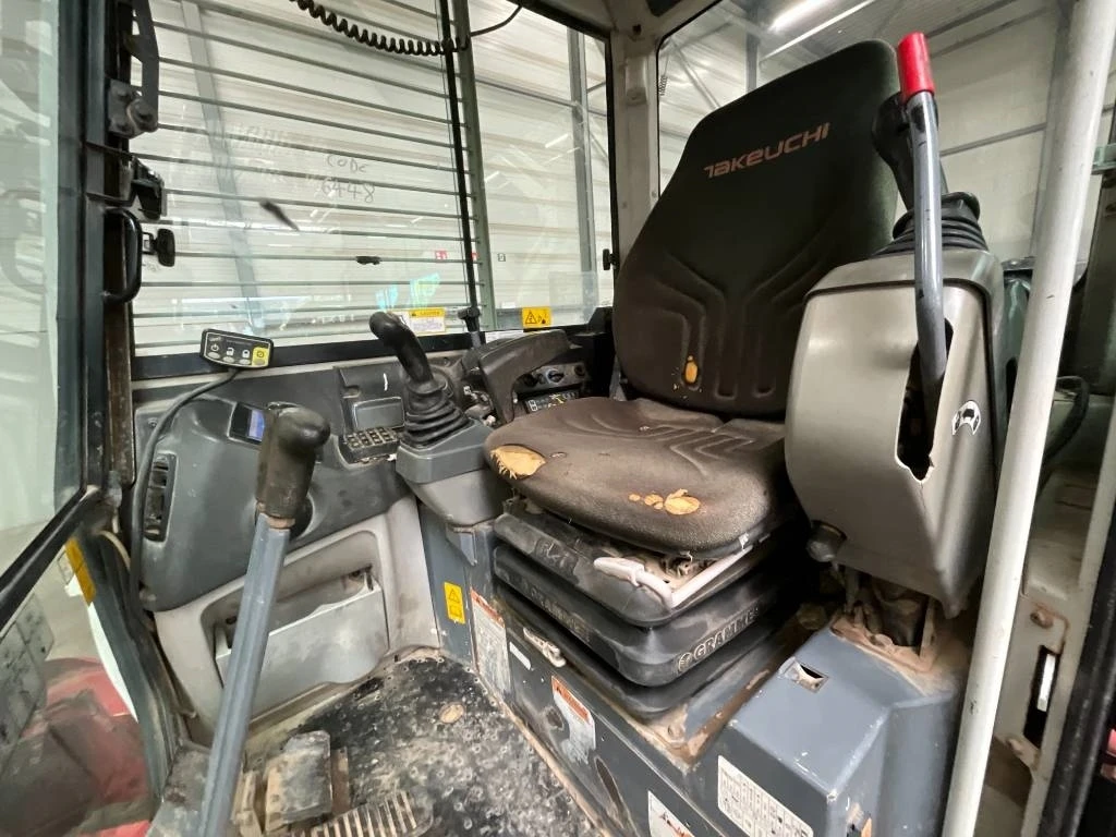 Багер Takeuchi TB280FR - изображение 5