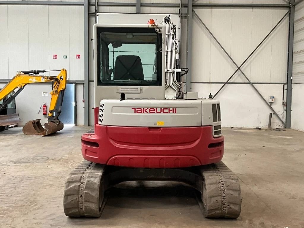 Багер Takeuchi TB280FR - изображение 3