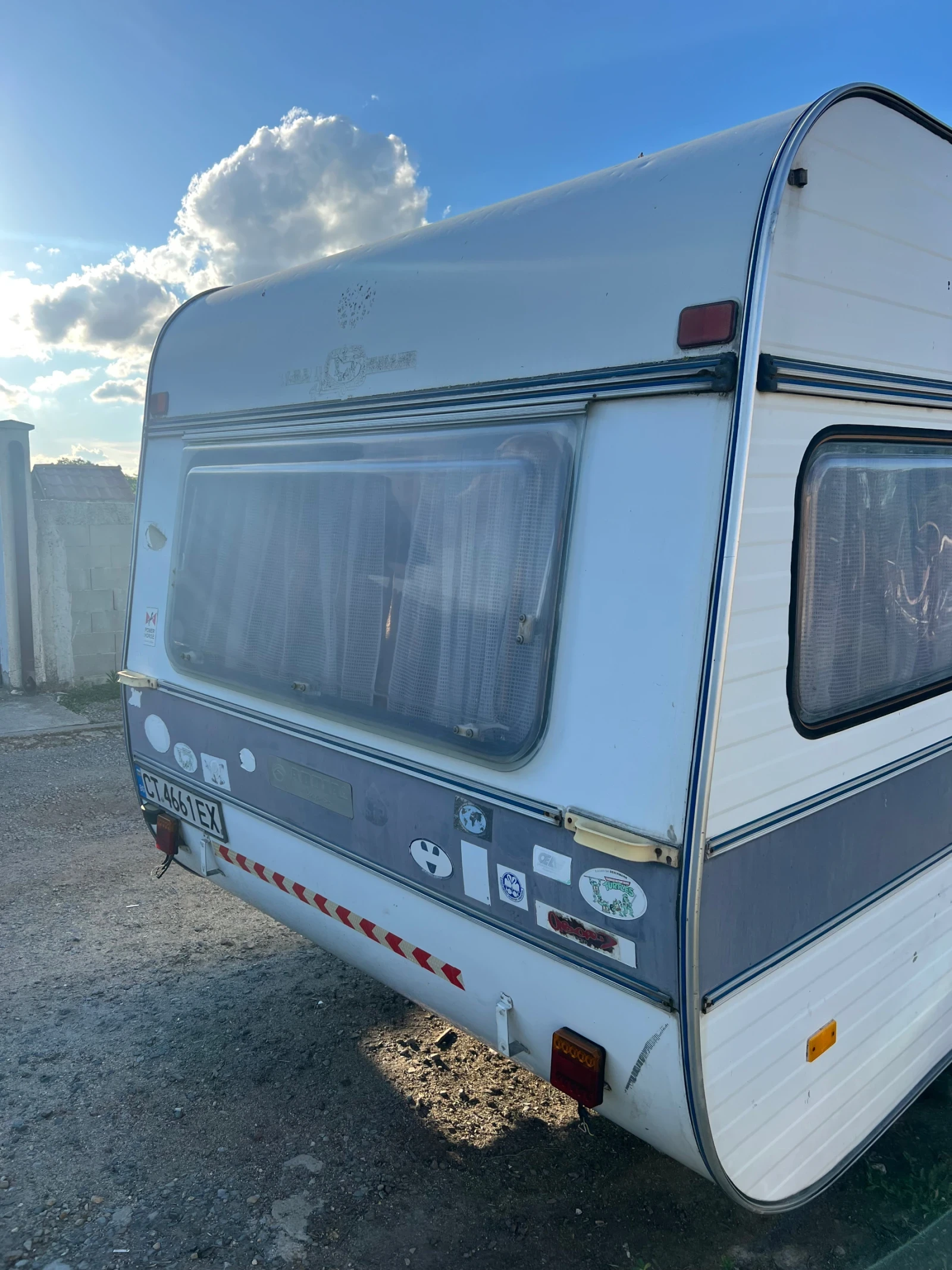 Каравана Adria 330sbl, снимка 4 - Каравани и кемпери - 54946429