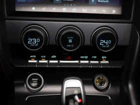 Jaguar F-Type R * AWD * MERIDIAN * CAMERA * NAVI * LED, снимка 11 - Автомобили и джипове - 53682420