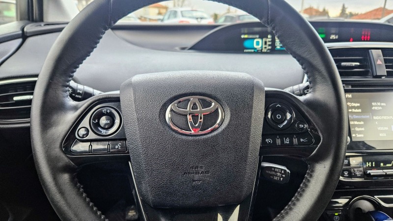 Toyota Prius 1.8 HIBRID, снимка 10 - Автомобили и джипове - 46413755