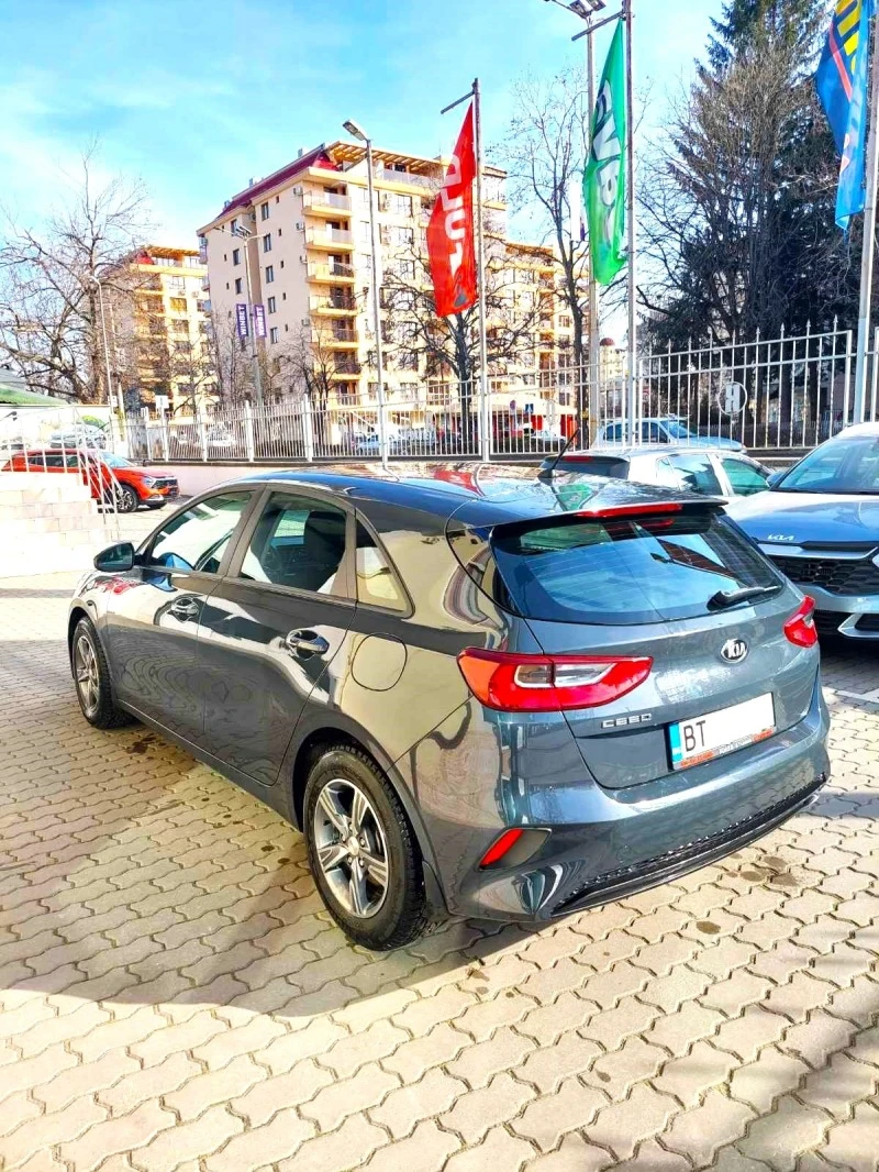 Kia Ceed 1.4 T-GDI, снимка 3 - Автомобили и джипове - 47522427