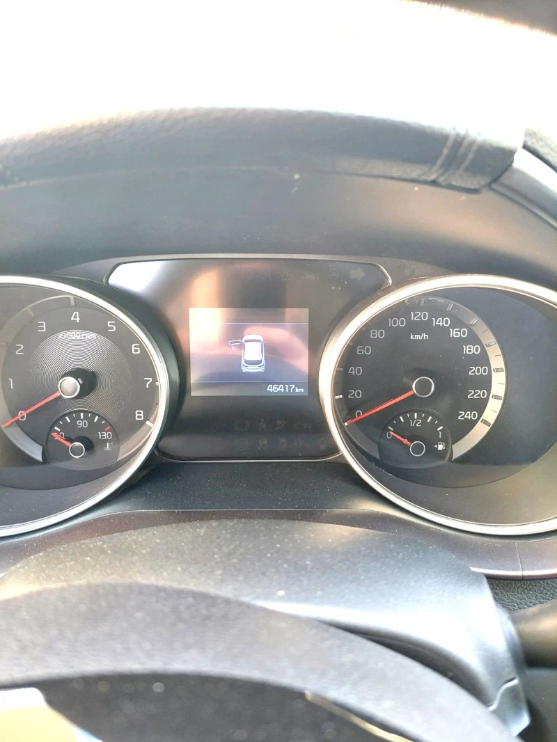 Kia Ceed 1.4 T-GDI, снимка 7 - Автомобили и джипове - 47522427