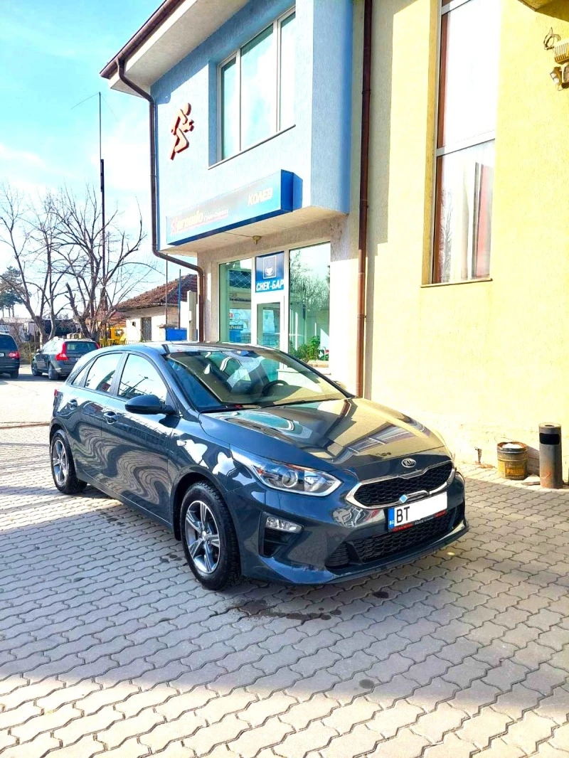 Kia Ceed 1.4 T-GDI, снимка 2 - Автомобили и джипове - 47522427