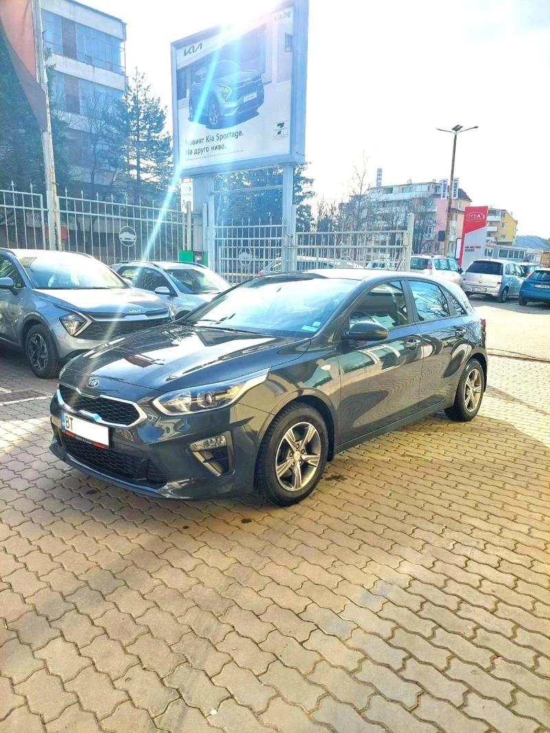 Kia Ceed 1.4 T-GDI, снимка 4 - Автомобили и джипове - 47522427