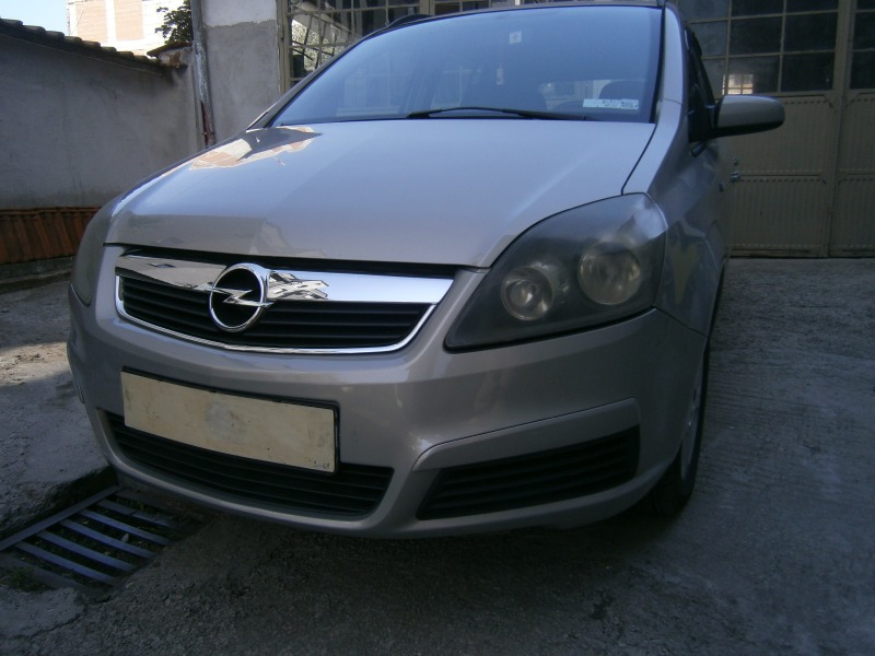 Opel Zafira, снимка 1 - Автомобили и джипове - 46155768