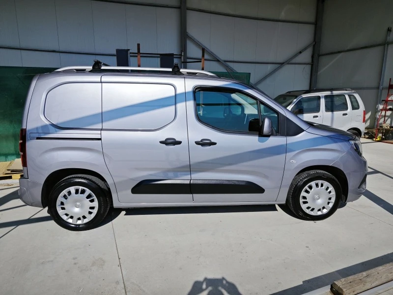 Opel Combo ПЕРФЕКТЕН 6 скорости, снимка 15 - Автомобили и джипове - 46935344