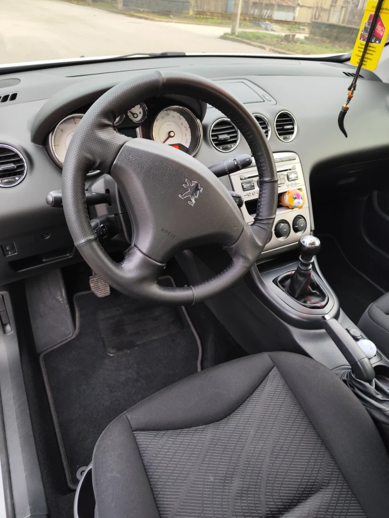 Peugeot 308 1.6 HDI, снимка 11 - Автомобили и джипове - 48509577