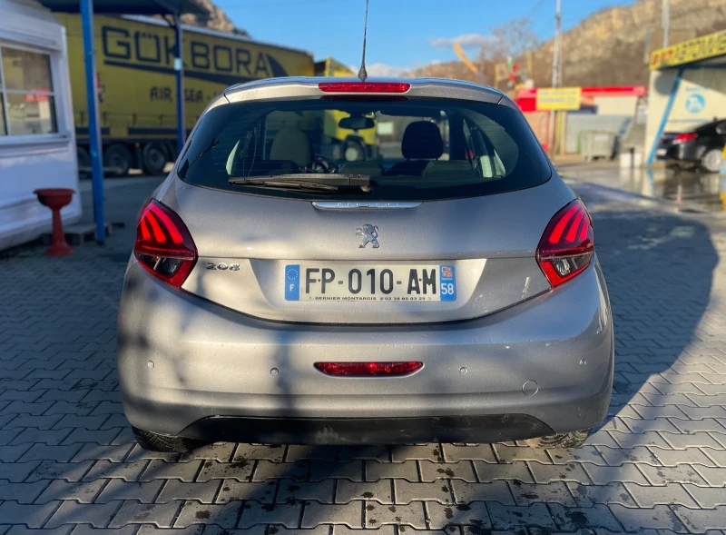 Peugeot 208 1.5 HDI, снимка 7 - Автомобили и джипове - 48575902