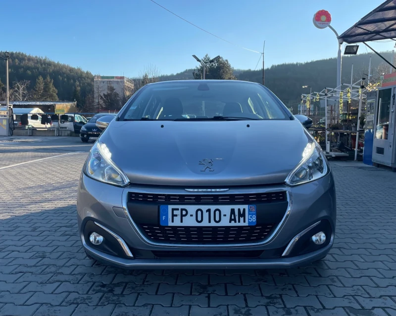 Peugeot 208 1.5 HDI, снимка 2 - Автомобили и джипове - 48575902