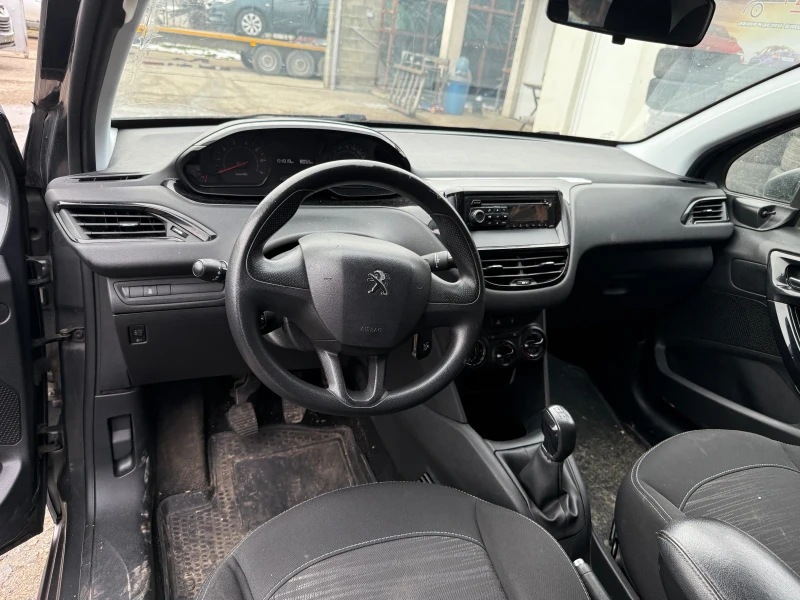 Peugeot 208 1.2 vti 1.6 hdi, снимка 4 - Автомобили и джипове - 49279546