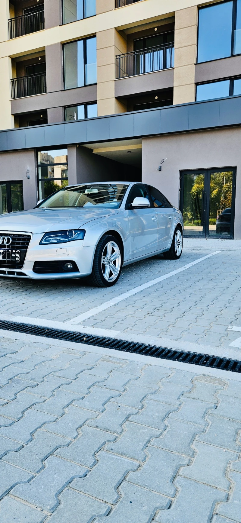 Audi A4 B8, снимка 2 - Автомобили и джипове - 51584146