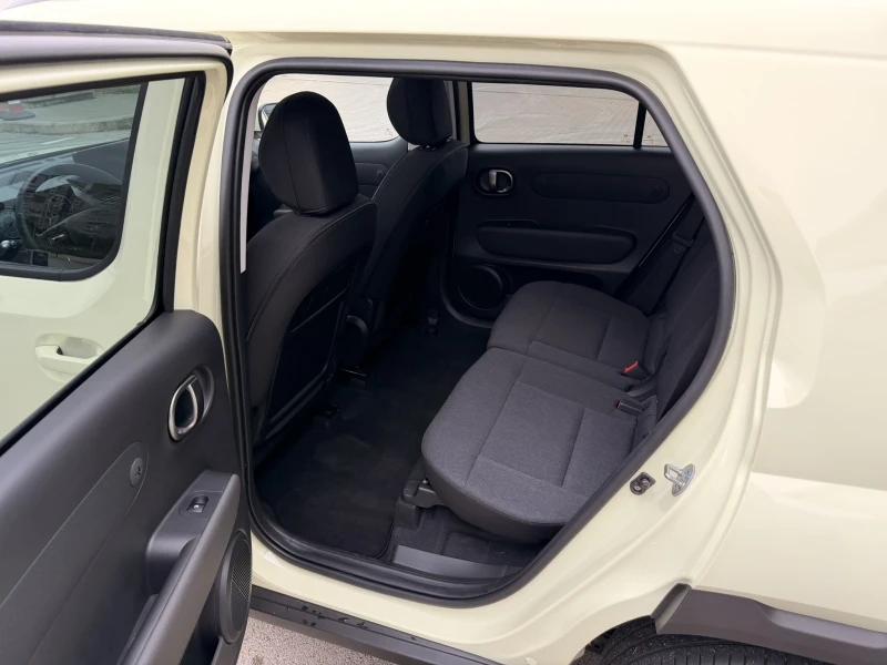 Hyundai Inster 49kwh Premium, снимка 6 - Автомобили и джипове - 52084193