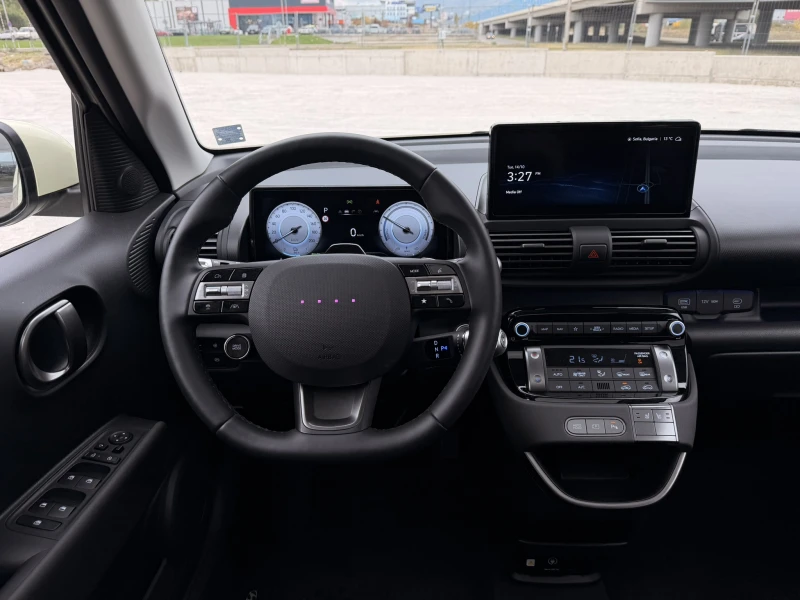 Hyundai Inster 49kwh Premium, снимка 10 - Автомобили и джипове - 52084193