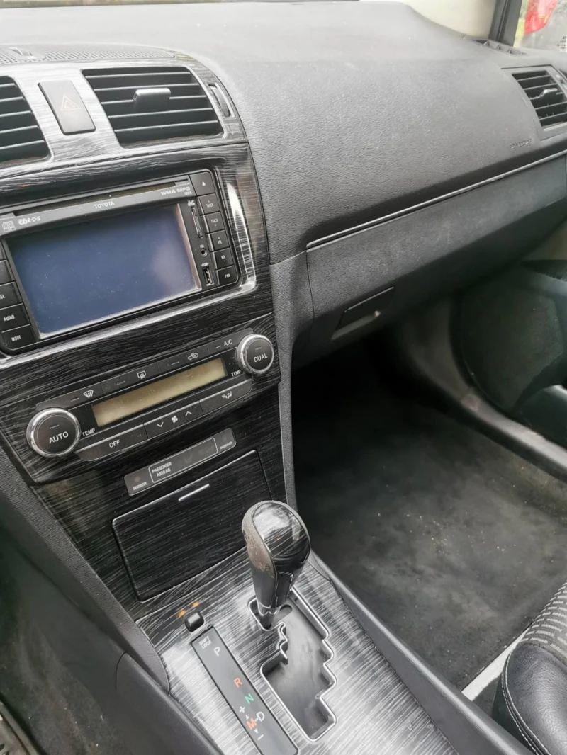 Toyota Avensis, снимка 2 - Автомобили и джипове - 52902740