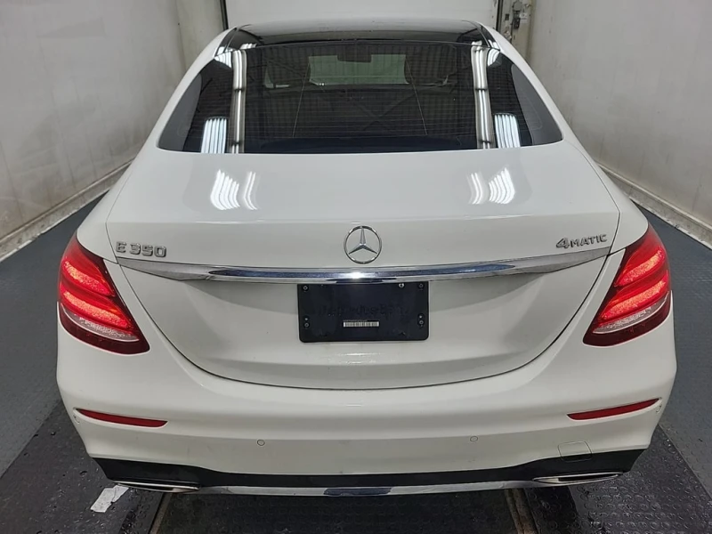 Mercedes-Benz E 350 * CARFAX * ЦЕНА ДО БГ, снимка 5 - Автомобили и джипове - 52938392