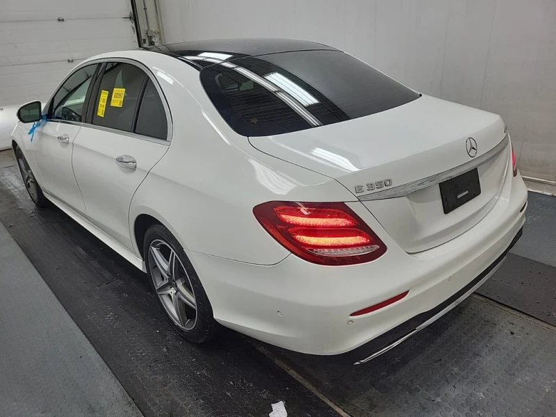 Mercedes-Benz E 350 * CARFAX * ЦЕНА ДО БГ, снимка 4 - Автомобили и джипове - 52938392