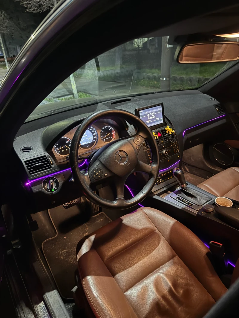 Mercedes-Benz C 320 3000, снимка 14 - Автомобили и джипове - 52996680