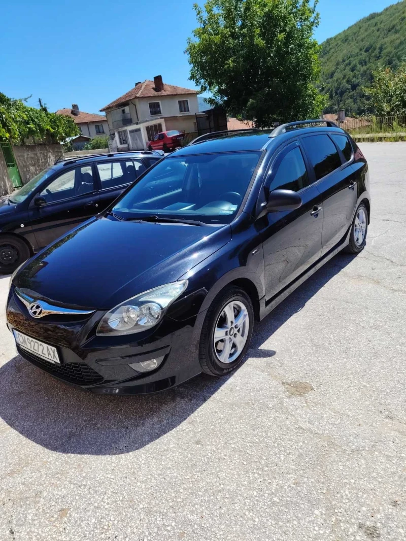 Hyundai I30 CW 1.4, снимка 2 - Автомобили и джипове - 53367356