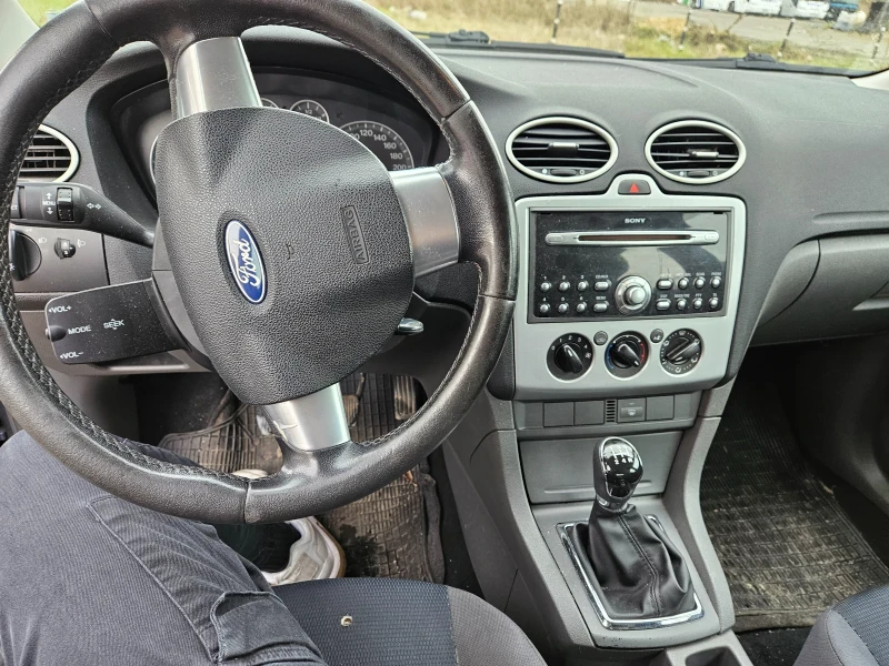 Ford Focus 1.6 TDCi, снимка 5 - Автомобили и джипове - 53507636