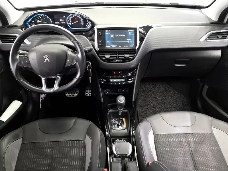 Peugeot 2008 1.5 Bluehdi Allure, снимка 7 - Автомобили и джипове - 55088631