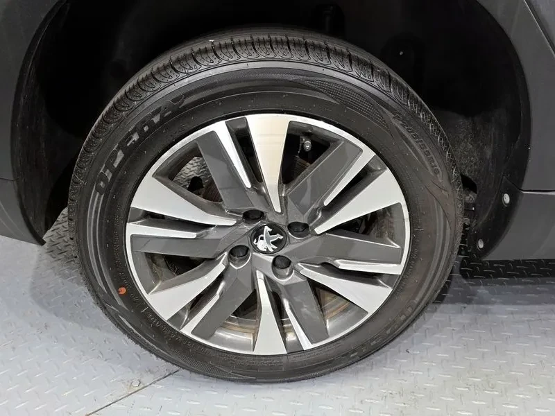 Peugeot 2008 1.5 Bluehdi Allure, снимка 5 - Автомобили и джипове - 55088631