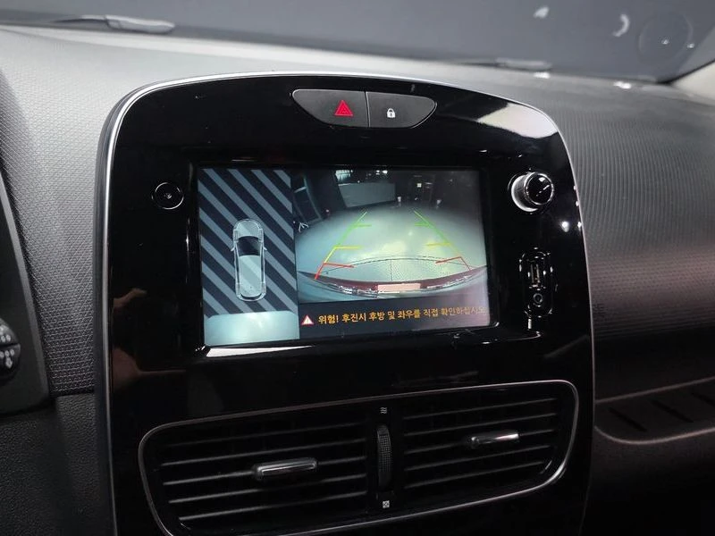 Renault Clio Intens| 90к.с., снимка 14 - Автомобили и джипове - 56428307