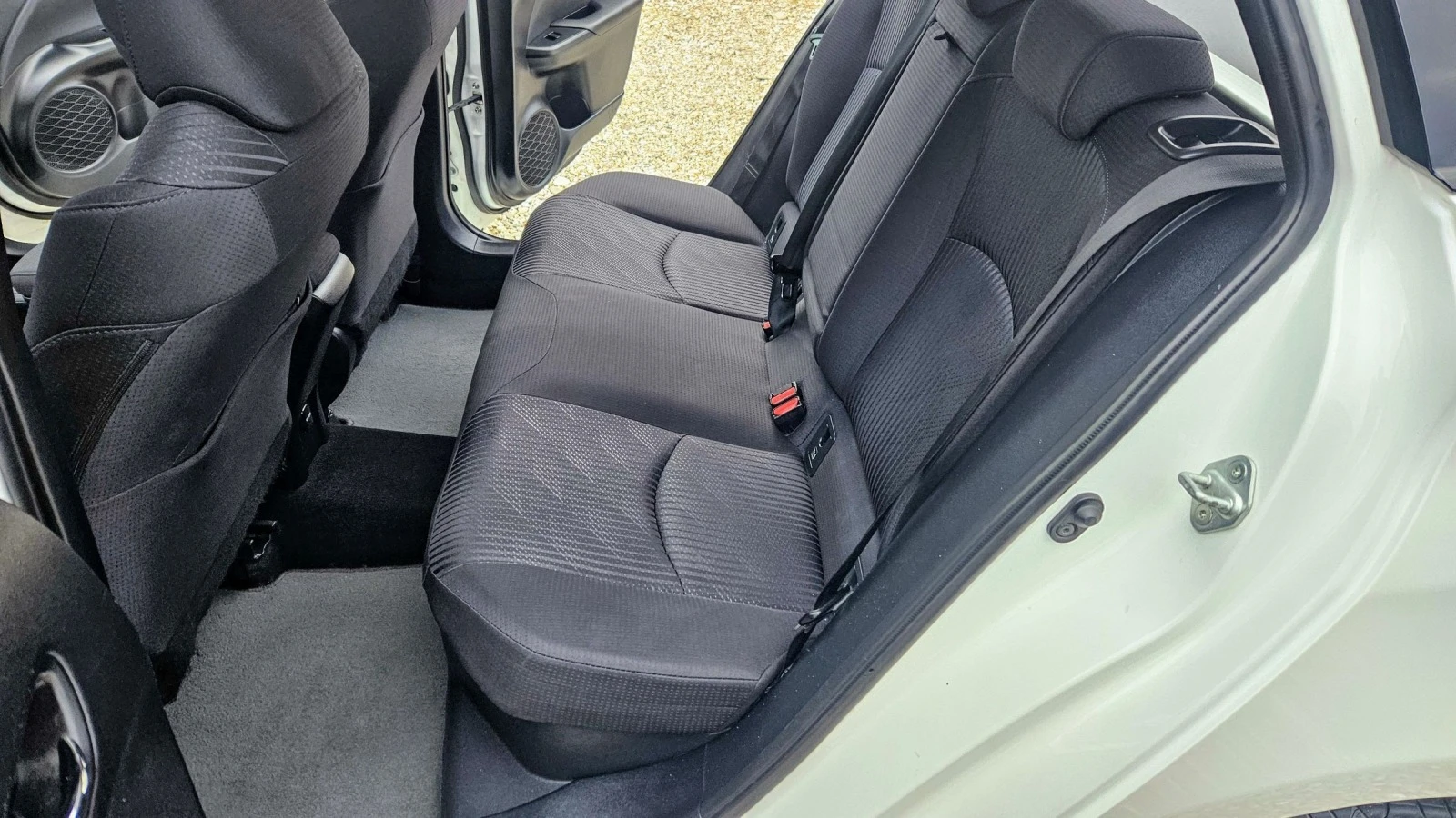 Toyota Prius 1.8 HIBRID | Mobile.bg   14