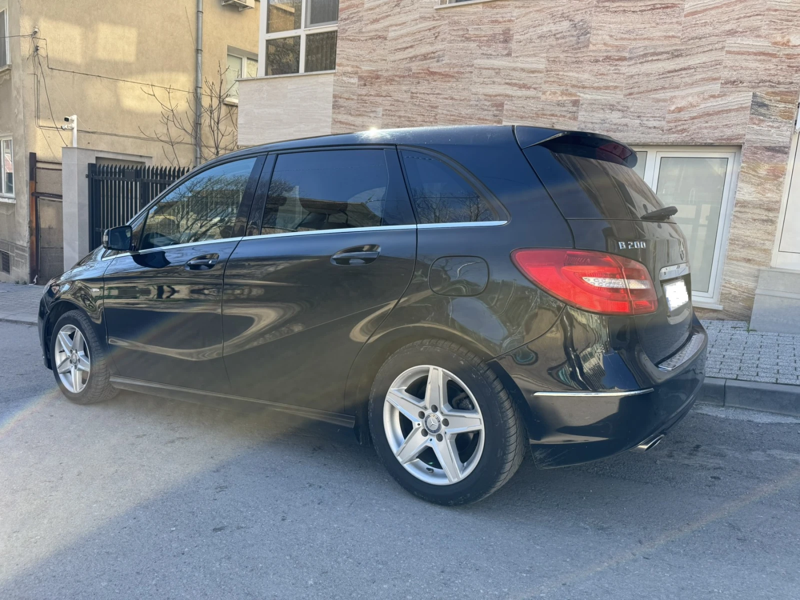 Mercedes-Benz B 200 B200 CDI - изображение 5