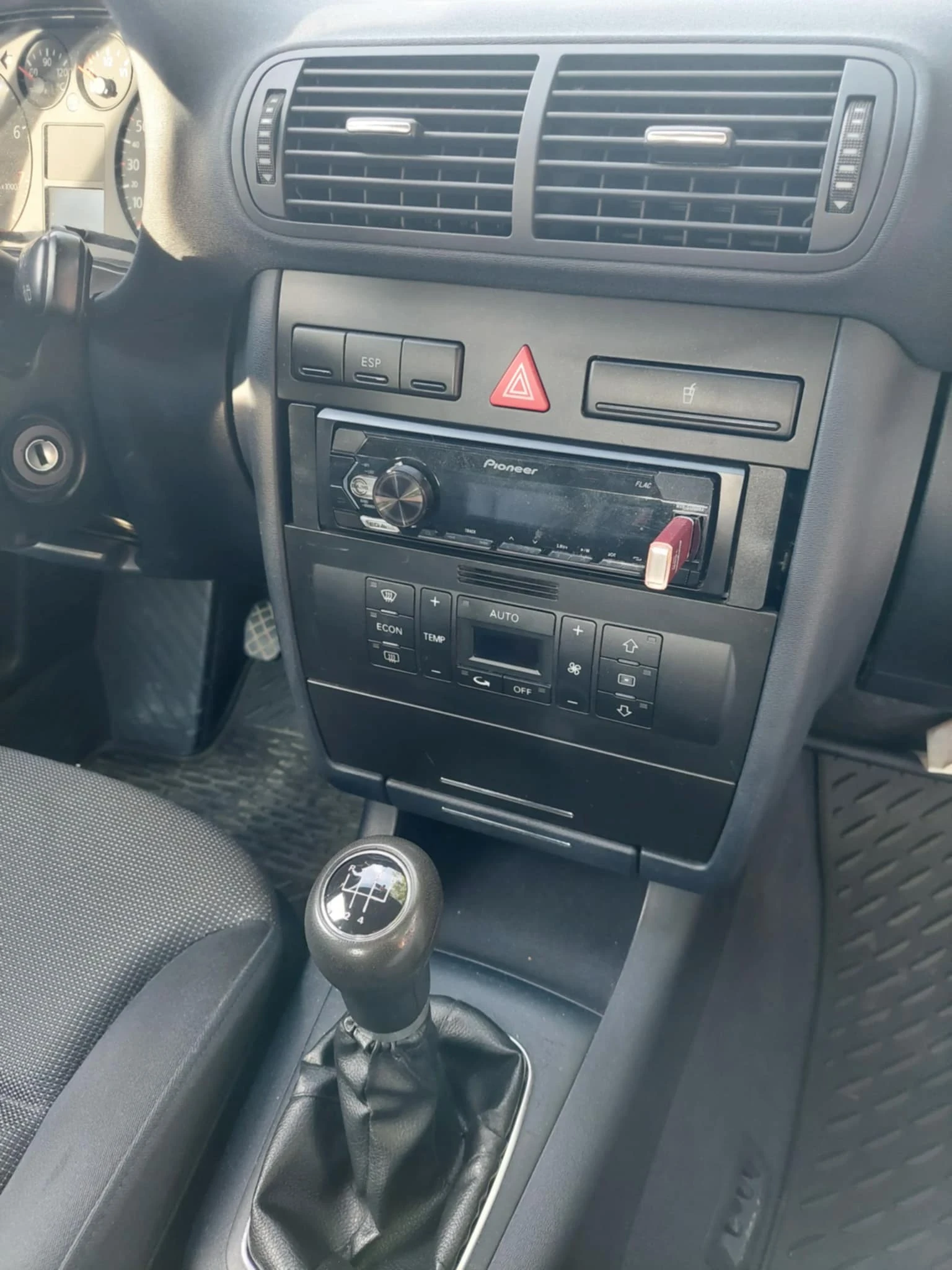 Audi A3  - изображение 3