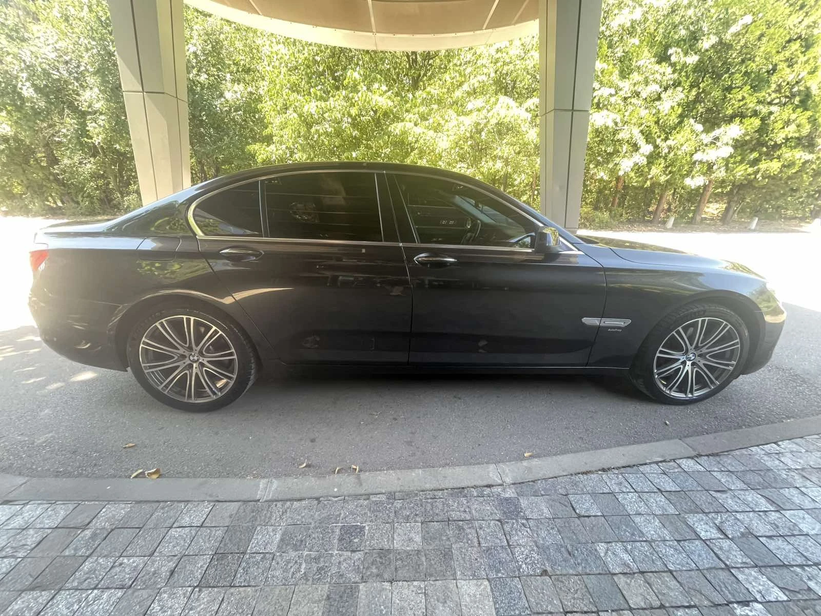 BMW 730 МАСАЖ * DISTR* HEAD UP * Keyless * БАРТЕР * ЛИЗИНГ - изображение 4