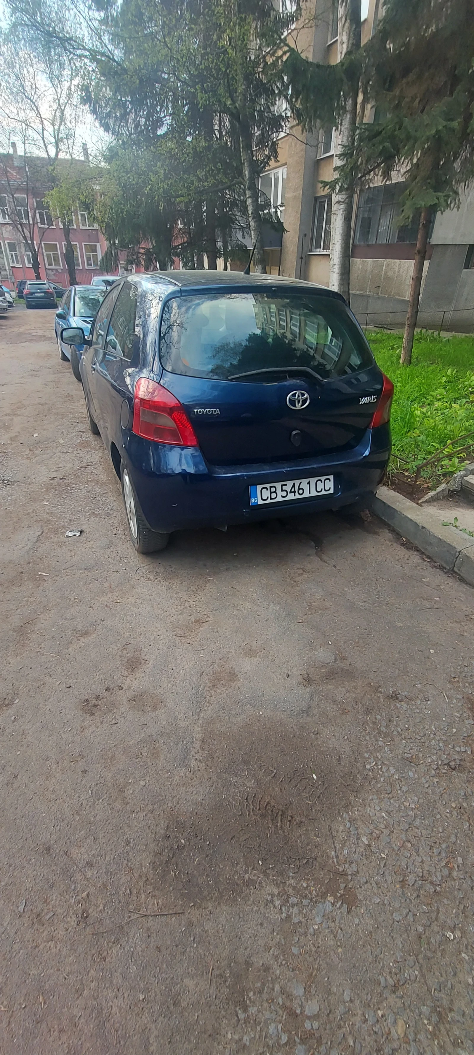Toyota Yaris Хеджбек - изображение 3