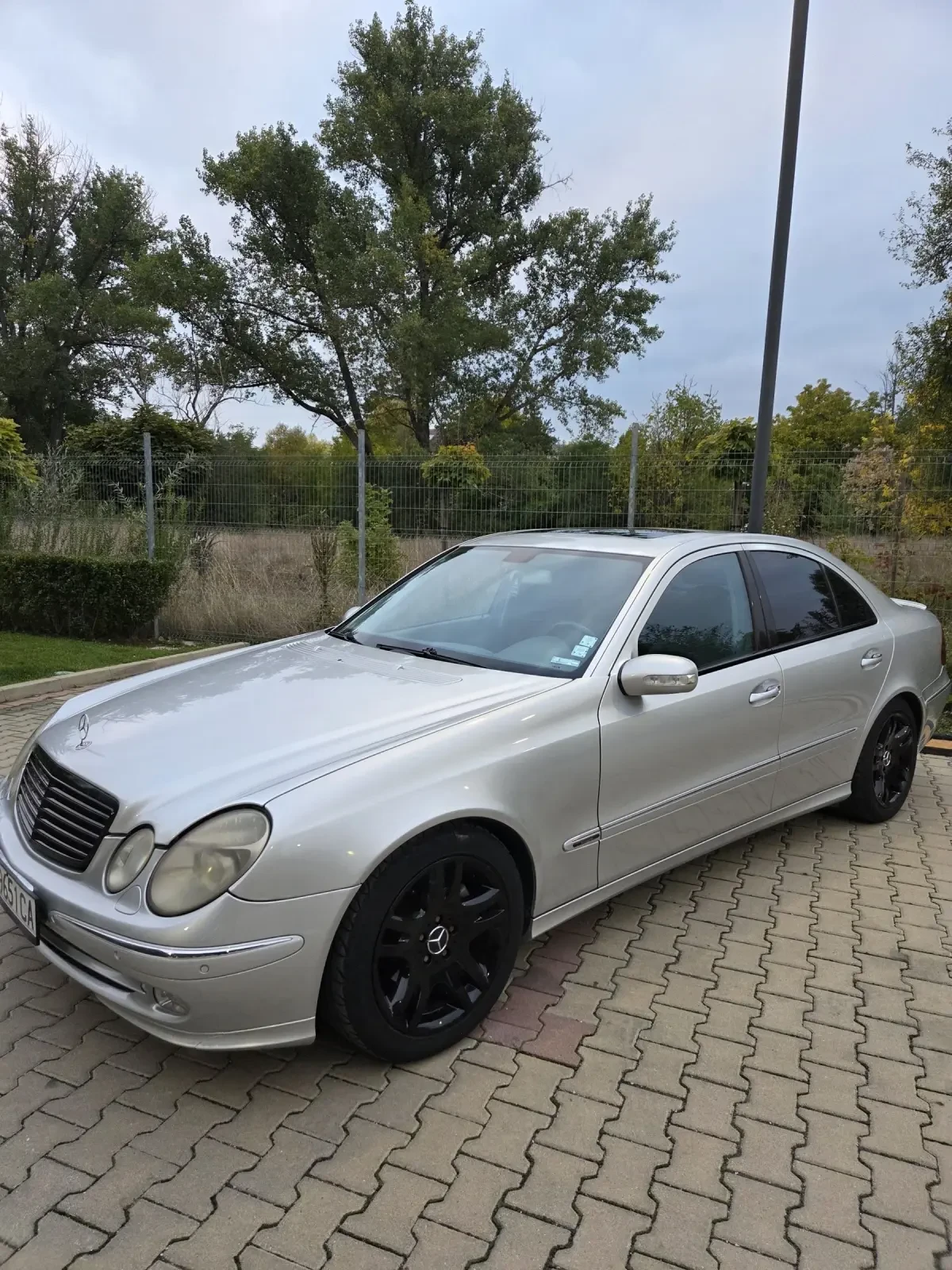 Mercedes-Benz E 270 2.7cdi автомат - изображение 10