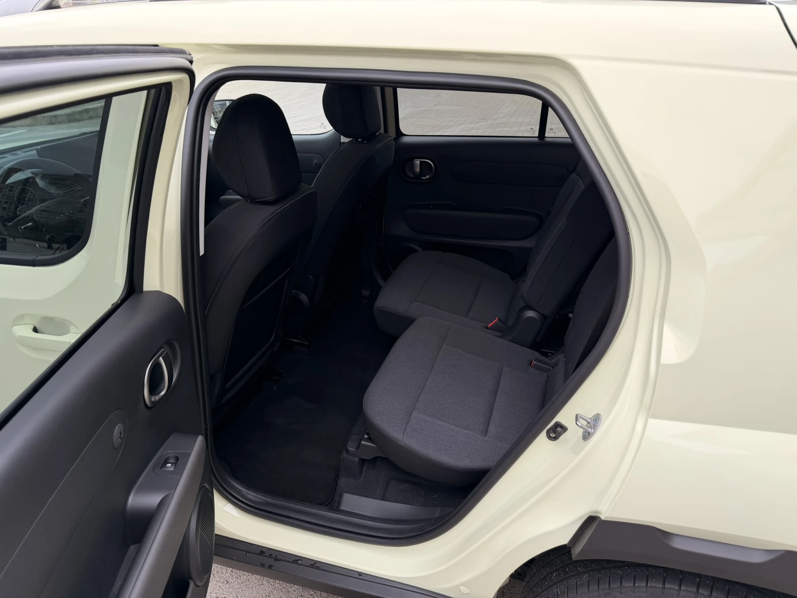 Hyundai Inster 49kwh Premium - изображение 7
