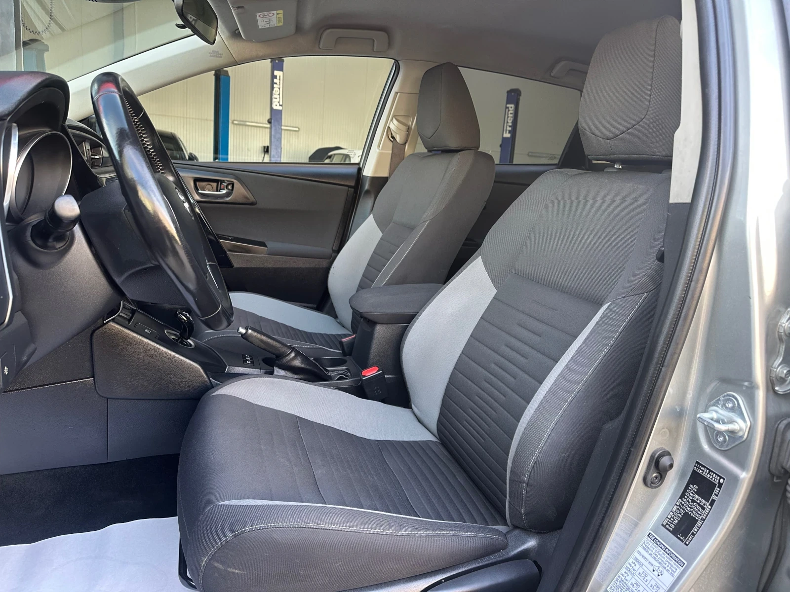 Toyota Auris HYBRID  Line ASS Distronik A  | Mobile.bg   11