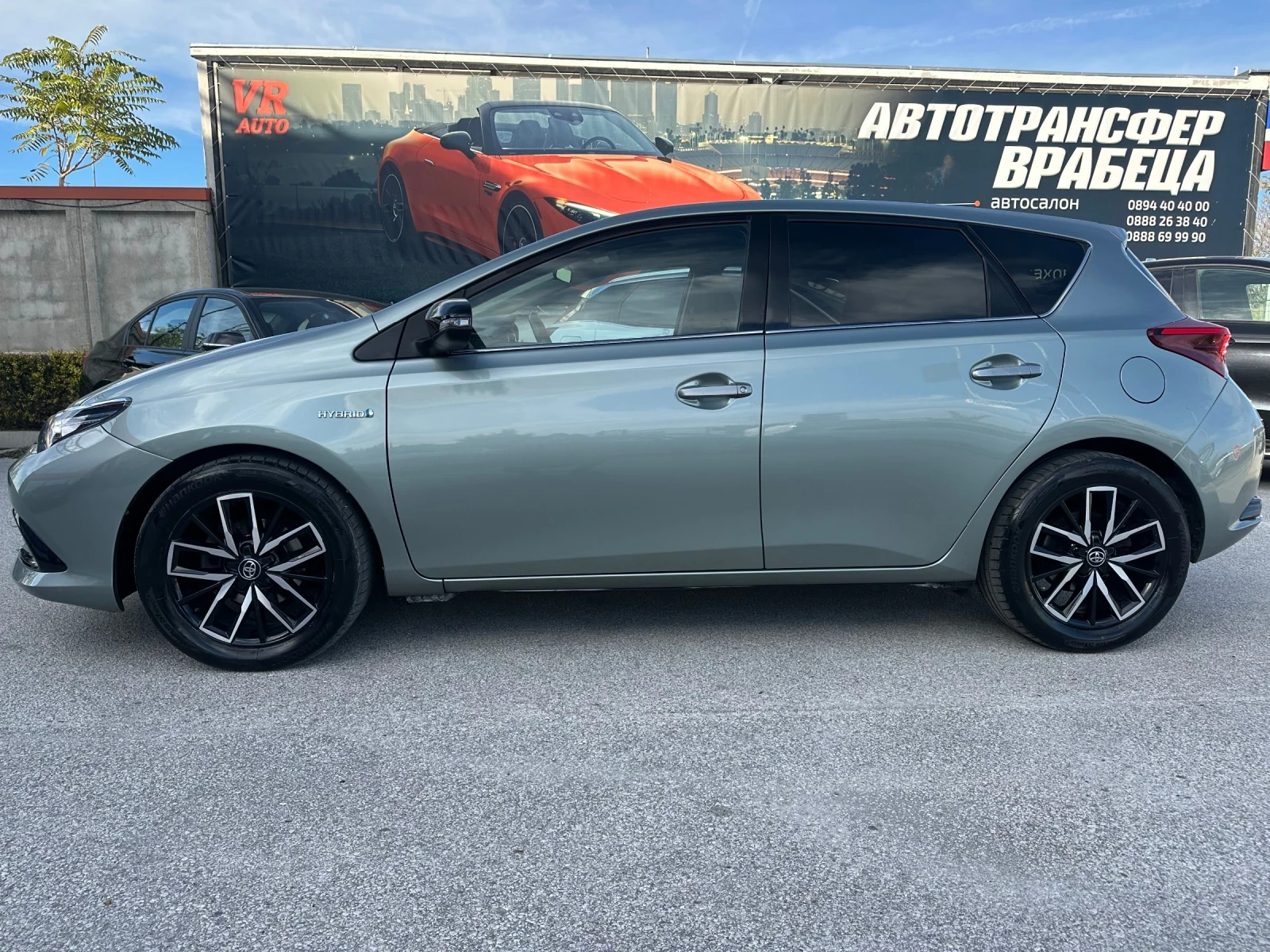 Toyota Auris HYBRID Фейслифт Line ASS Distronik Aвтомат Камера - изображение 3