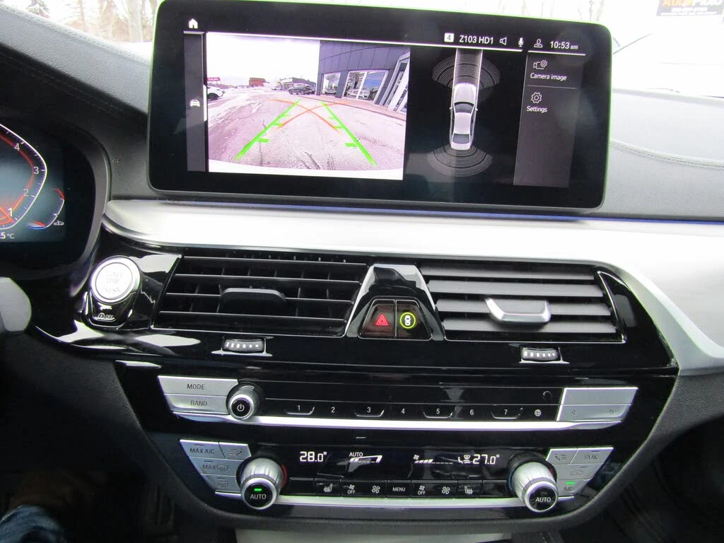 BMW 530 * Harmon Kardon* * HeadUp* AвтоКредит* (ЦЕНА ДО БГ, снимка 11 - Автомобили и джипове - 53787943